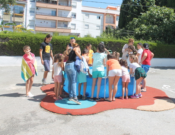 La Escuela Infantil Juan Ram�n Jim�nez, de Salobre�a, acoge el taller de coeducaci�n �Girando en Igualdad�, dirigido a Escuelas de verano municipales